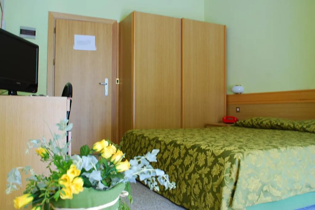 Hotel Stella Maris 카폴리베리