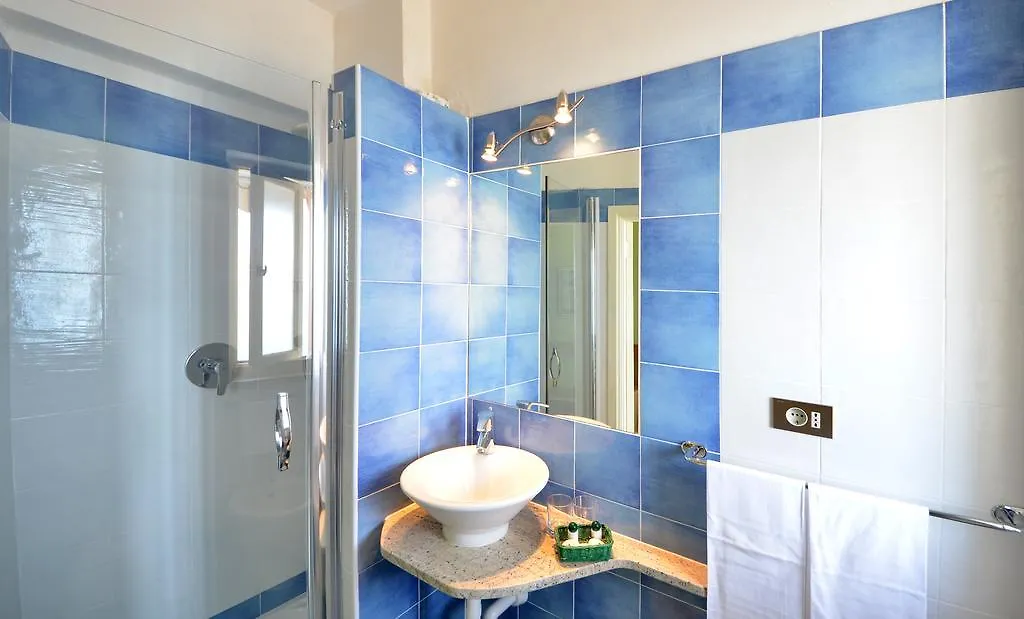 ***  Hotel Stella Maris 카폴리베리 이탈리아